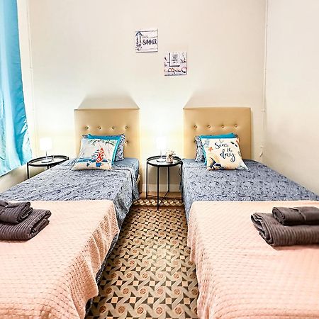 Private Rooms By Plaza Catalunya Barcelona Exterior photo